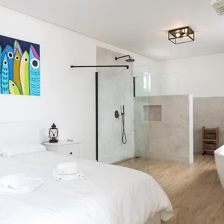 Tiles By Time Apartment