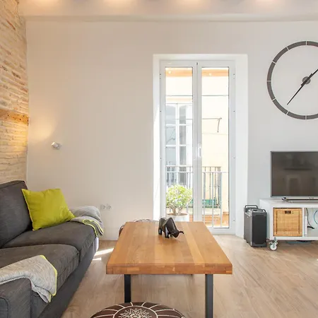 Tiles By Time Apartment *