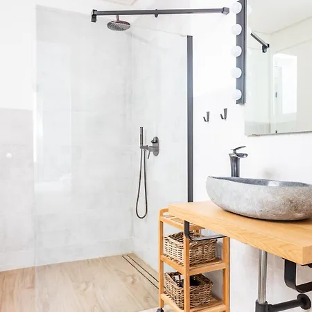 Tiles By Time Apartment Cadiz